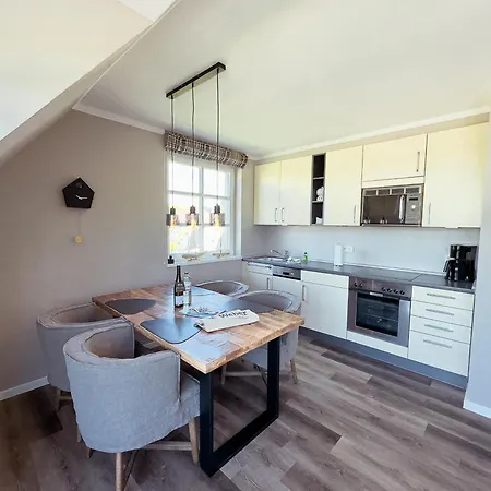 Haus Fuenen Am Suedstrand 4 *