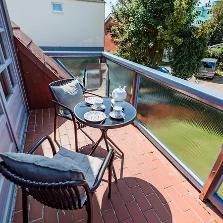 Haus Fuenen Am Suedstrand 4 *